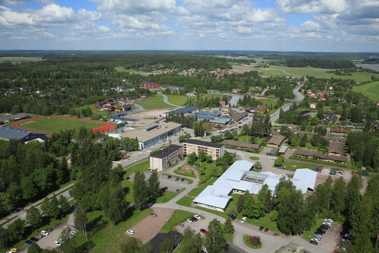 Ilmakuva Siuntion keskustasta, jonne uusi sotekeskus sijoittuu.